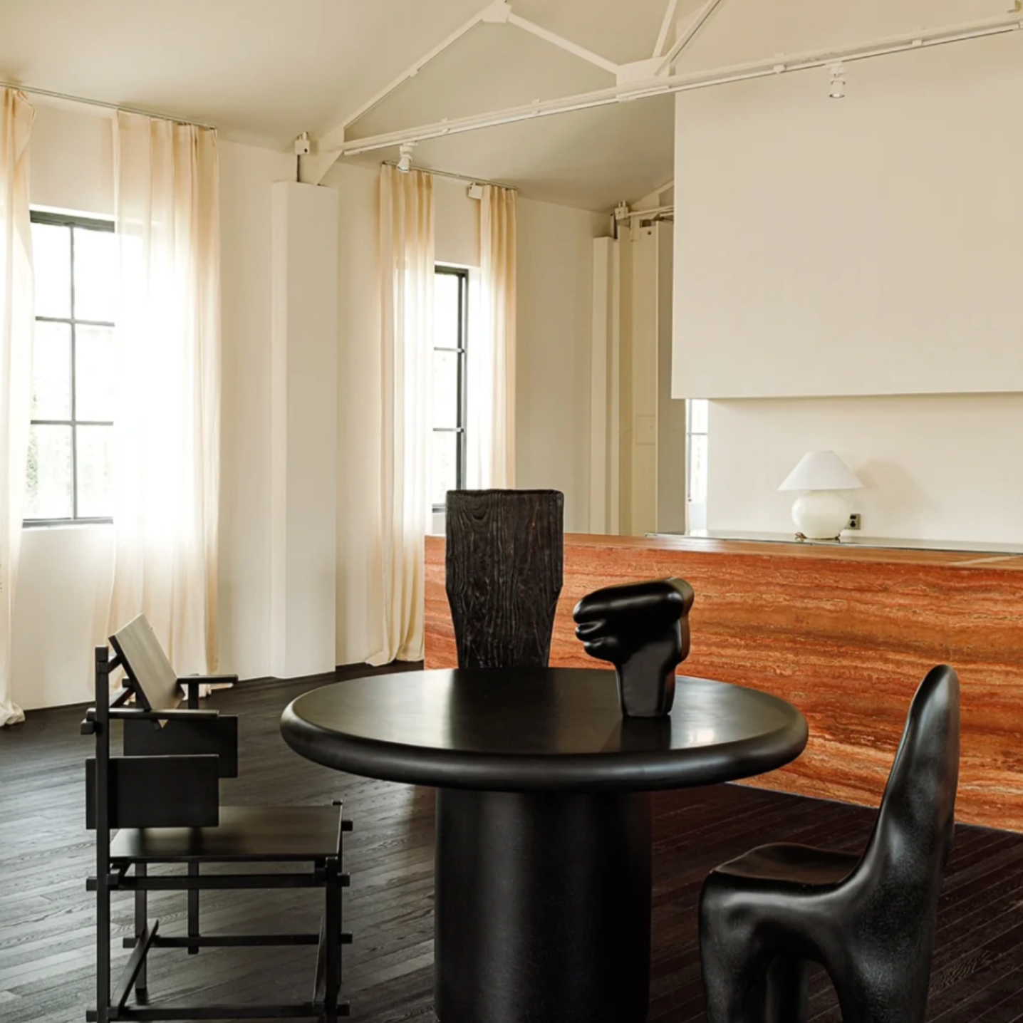 round-table-black-collectible-by-midgu-03