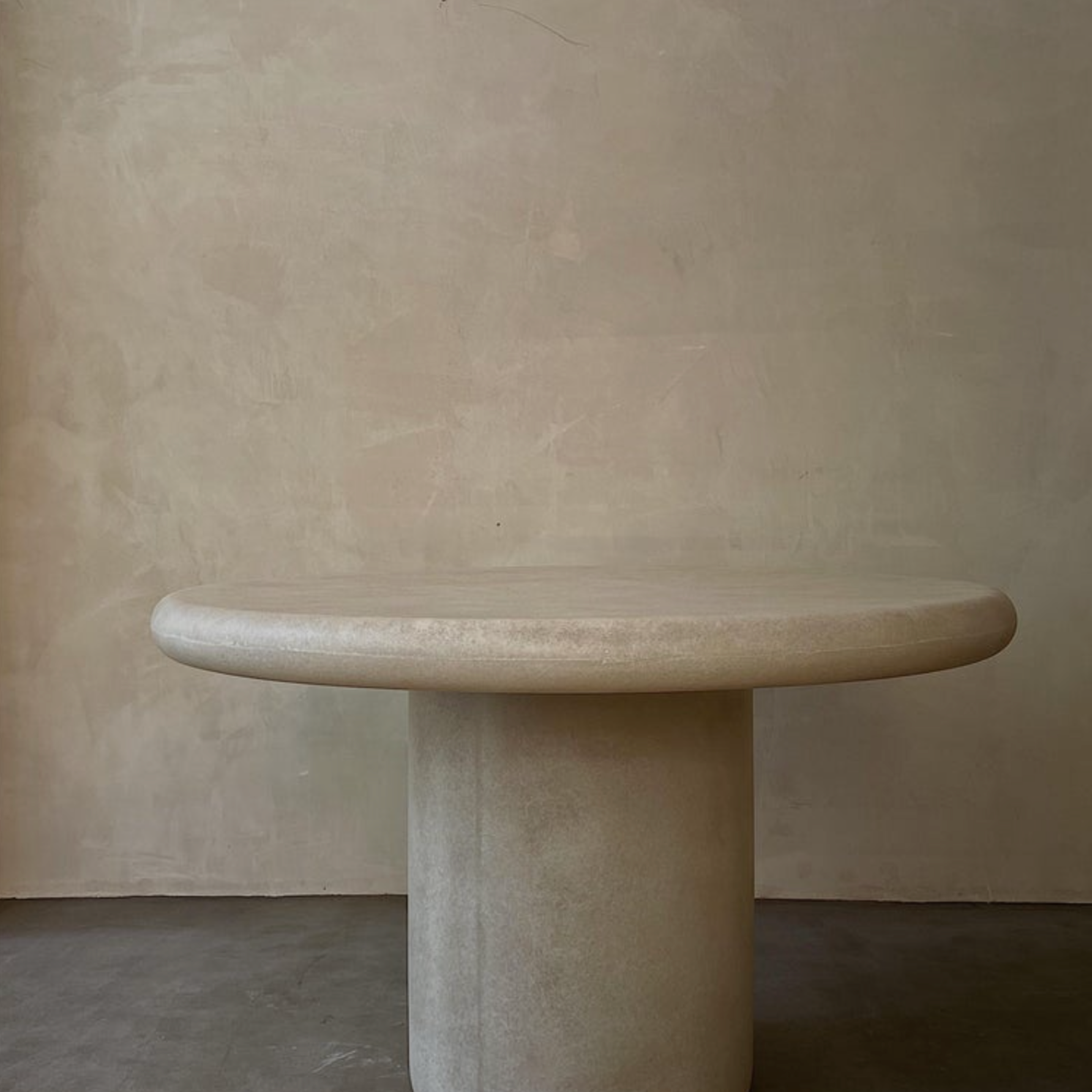 round-table-natural-collectible-by-midgu-02