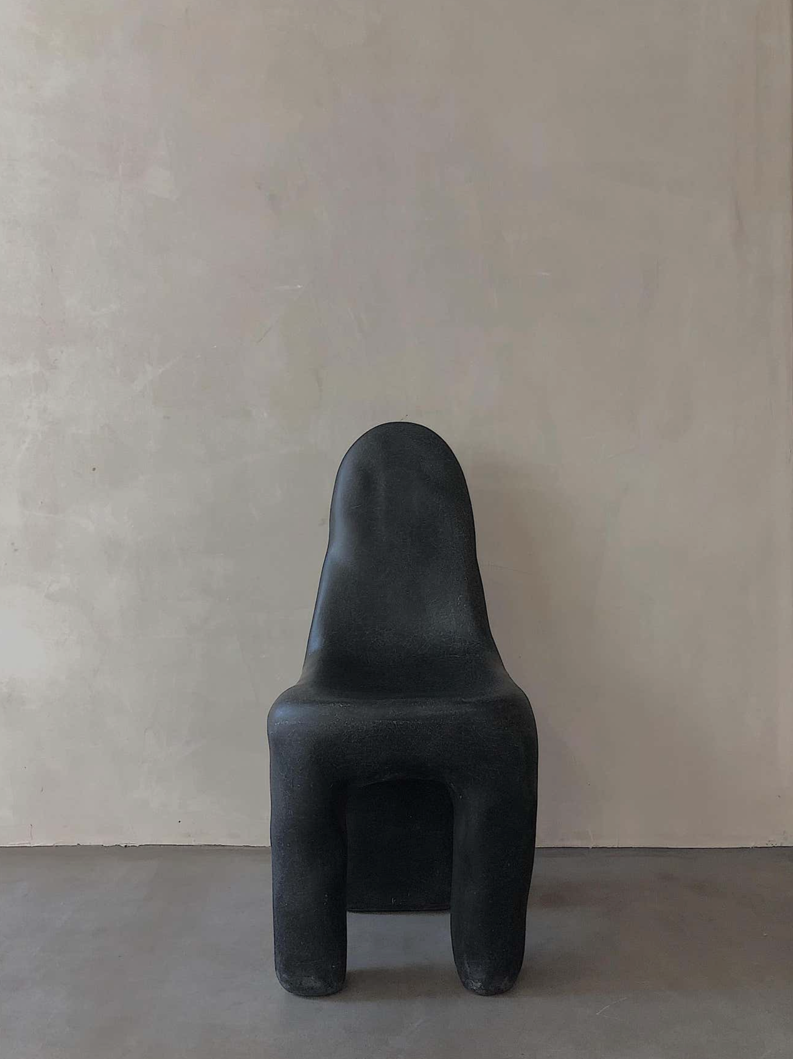 playdough-chair-black-collectible-by-midgu-01